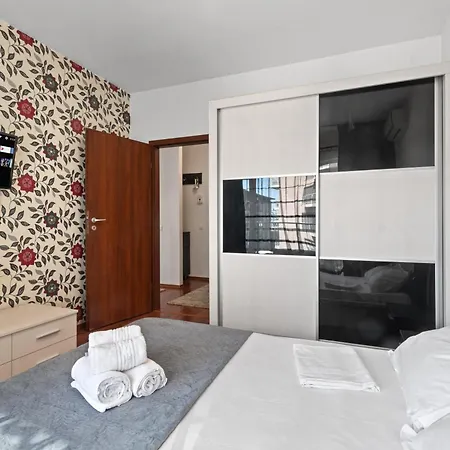Apartament Dreamhouse Titan - Rasarit De Soare Bucarest Extérieur photo
